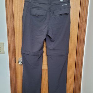Columbia Women's size 6 Long Convertible Hiking Pants.  Brand new!